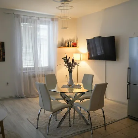 Eternity Apartman *